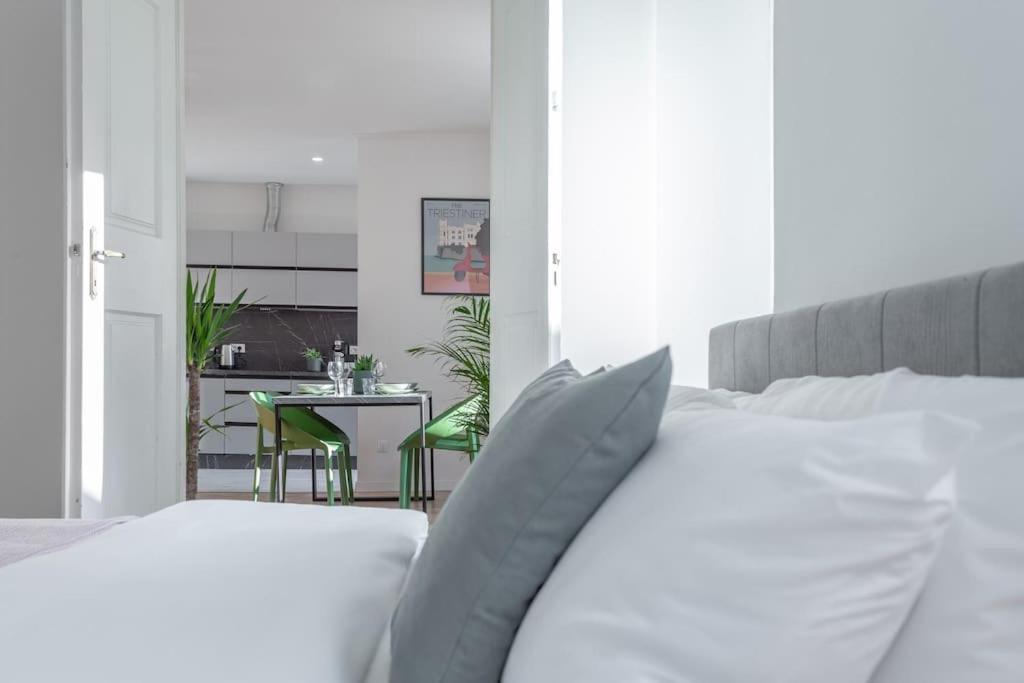 Stylish Apartment - Casa Leone - Center Trieste Esterno foto
